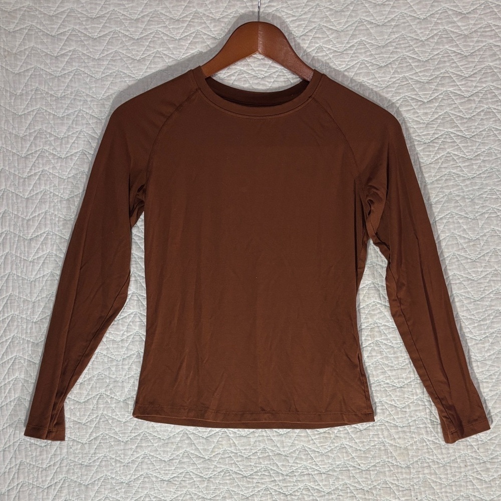 Essential Long-Sleeve Crewneck Top — Brown